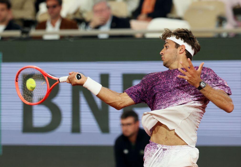Roland Garros: Cobolli estreia-se em finais de ‘majors’ após desistência de Arnaldi