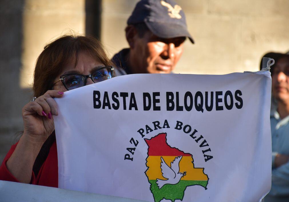 Presidente boliviano endurece discurso e autoriza intervenção militar