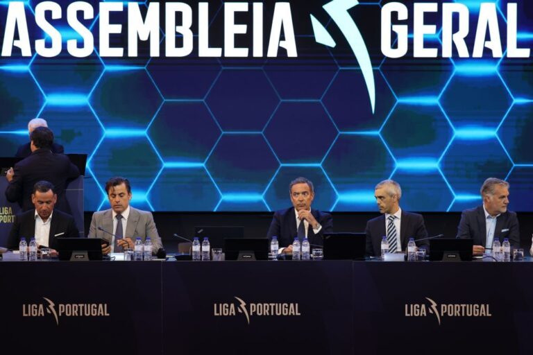 Clubes aprovam por 80% a chave de distribuição das receitas da centralização no futebol