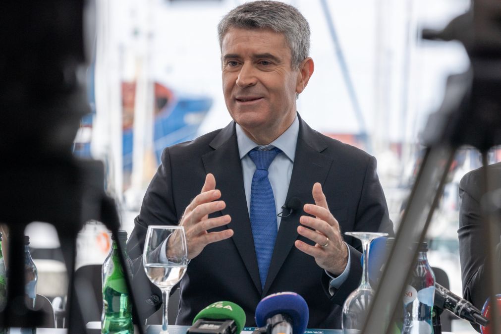 Carneiro começa nos Açores “rota pela economia do mar” para ouvir e discutir medidas para setor