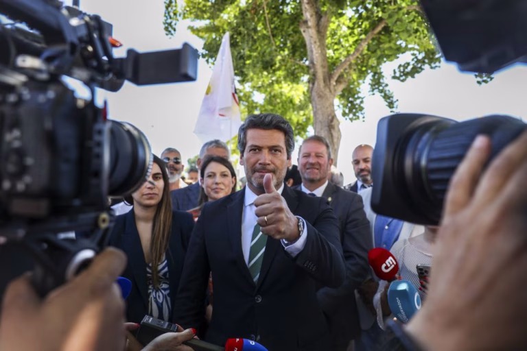 Chega anuncia acordo com PSD para PSU seguir para especialidade sem votação