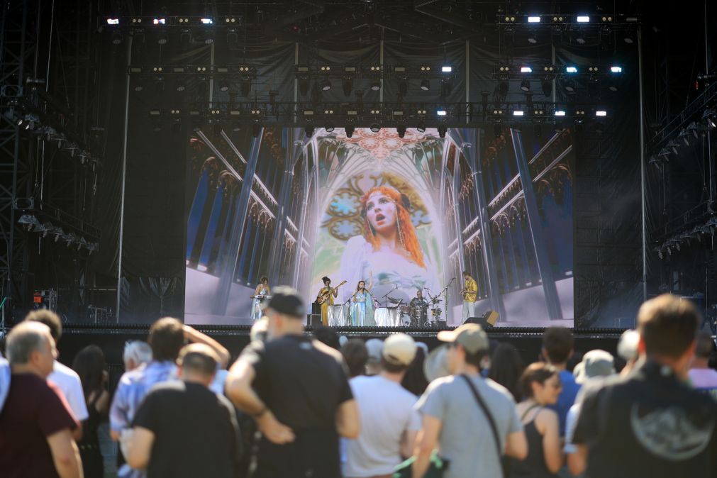 Primavera Sound abre portas no Porto sob sol tórrido com filas de centenas