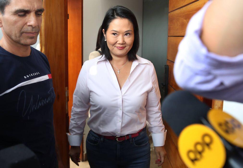 Keiko Fujimori confirma vitória nas eleições presidenciais do Peru com pequena margem de votos
