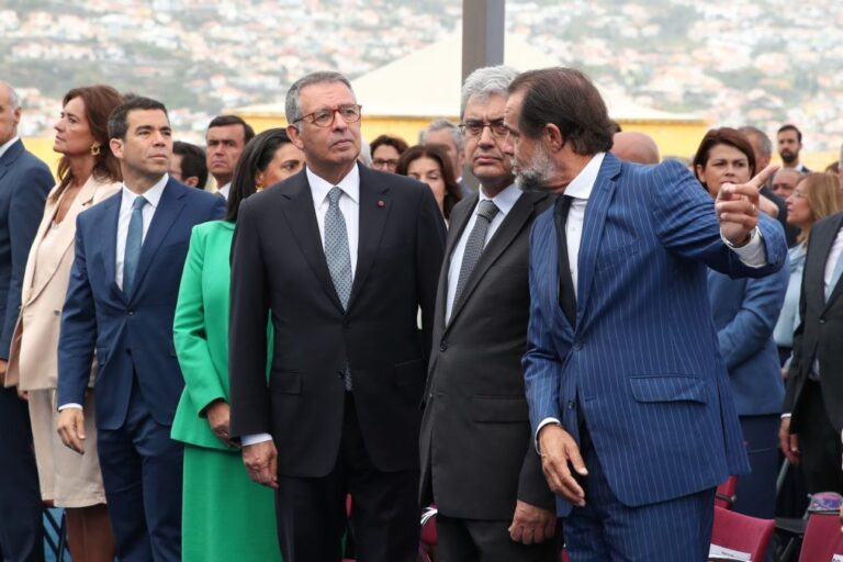 PR dá posse na segunda-feira aos quatro novos juízes do Tribunal Constitucional
