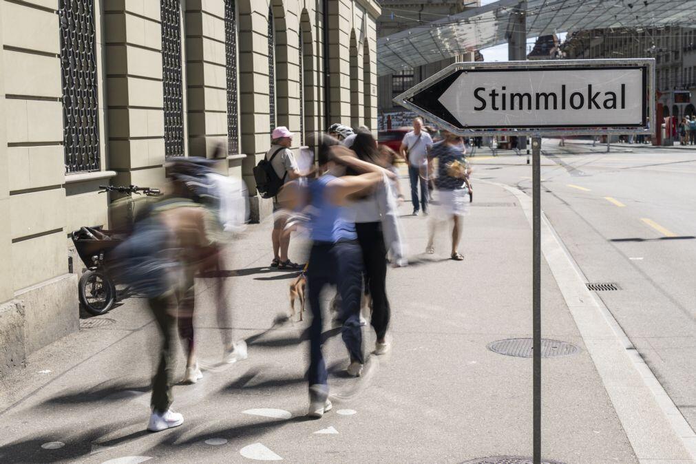 Eleitores suíços rejeitam proposta para limitar população a 10 milhões até 2050