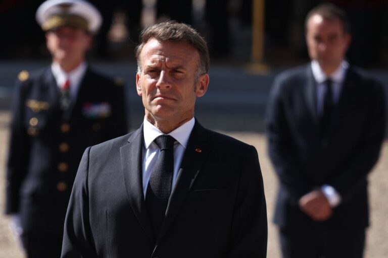Macron não acredita que guerra tenha terminado e pede responsabilidade a Netanyahu