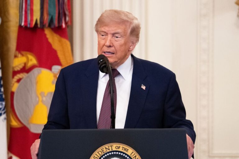 Trump quer deixar expirar prazo de negociações com Irão