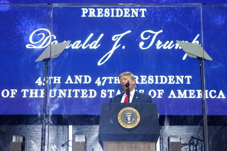 Trump transforma celebrações do 250.º aniversário dos Estados Unidos em comício
