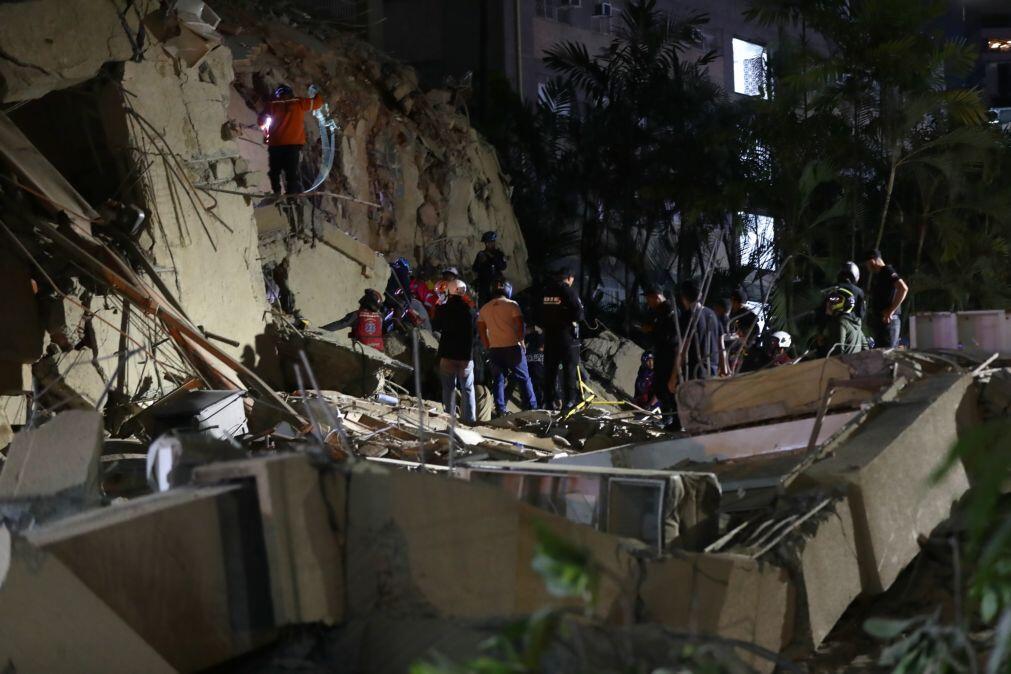 Corrida contra o tempo para salvar pessoas afetadas por duplo sismo na Venezuela