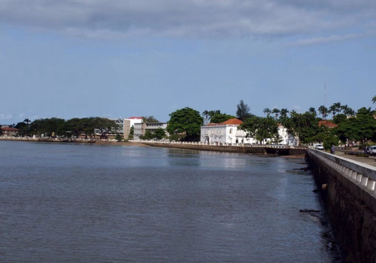 Obras da marginal de São Tomé bastante avançadas e sem grandes alterações previstas -- PM