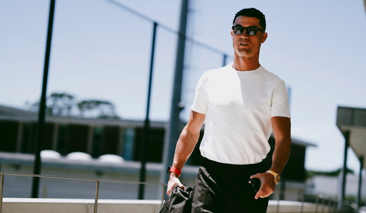 Cristiano Ronaldo chegou a Portugal com Georgina e os filhos para o estágio do Mundial 2026
