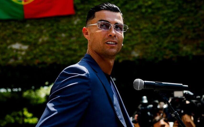 Cristiano Ronaldo Só de boxers, em Miam,  exibe corpo de sonho aos 41 anos!