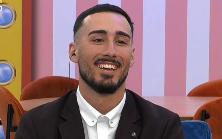 Secret Story Ex-concorrente 'rasga' Afonso Leitão: 