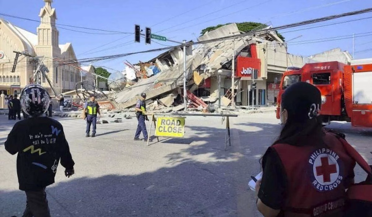 Sismo de magnitude 7,8 abala as Filipinas: pelo menos 15 mortos e alerta de tsunami
