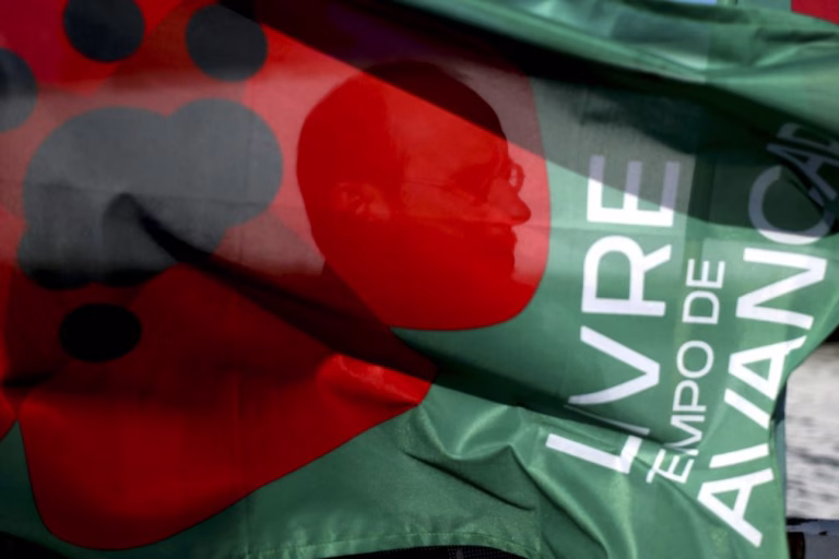 Livre reúne-se para iniciar novo ciclo após saída de Tavares