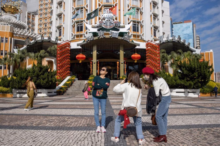 Macau fixa novo recorde máximo de visitantes pelo quinto mês consecutivo