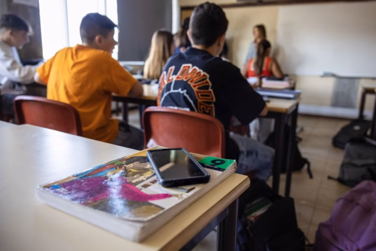 (NOVO TÍTULO) Mais de 1.600 professores colocados em zonas do país com carência de docentes