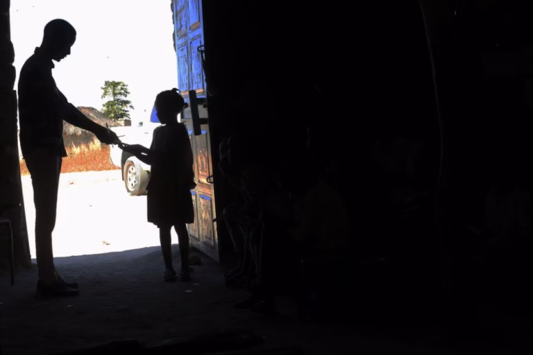 Uma em cada seis crianças e jovens no mundo sem acesso à escola