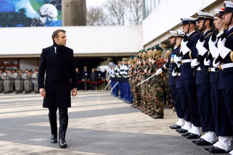 França começa recrutamento para serviço militar voluntário de 10 meses
