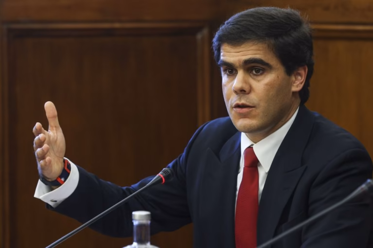 Reprogramação do PRR deu mais dinheiro à Saúde - Administração do sistema de Saúde