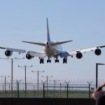 Logotipo Companhias aéreas defendem que aumento das coimas da aviação não está fundamentado