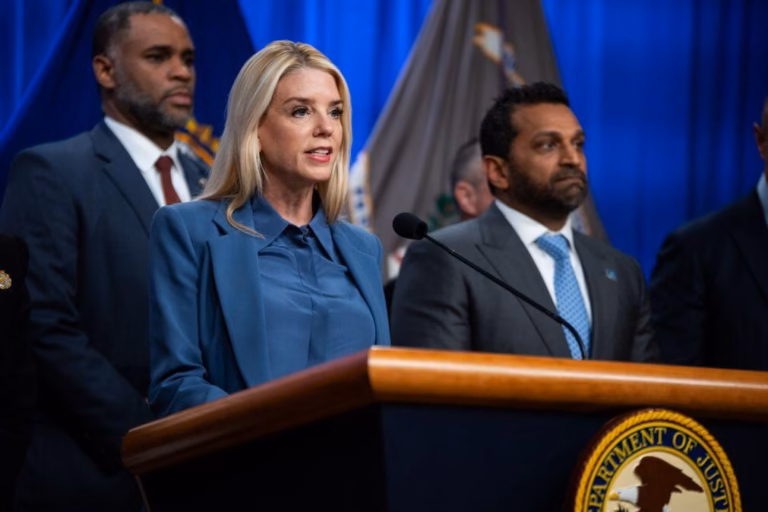 Carta da administração Trump a pedir listas de eleitores do Minnesota gera críticas nos EUA