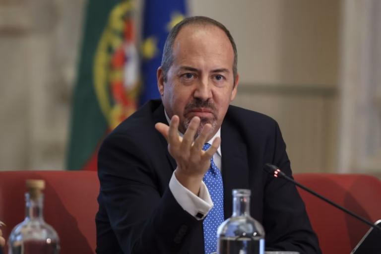 Parlamento aprova audição ao governador do Banco de Portugal por reforma de Centeno