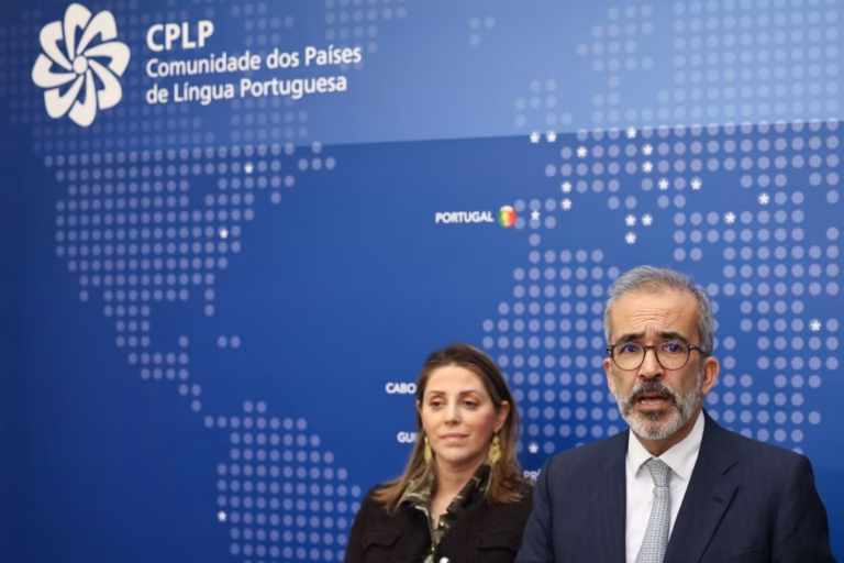Libertação de detidos essencial para fim da suspensão da Guiné-Bissau na CPLP - Rangel