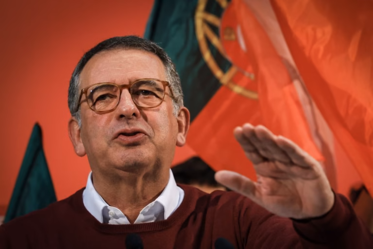 Seguro rejeita votar Ventura na 2.ª volta e vê candidatos da direita a ajudarem-se
