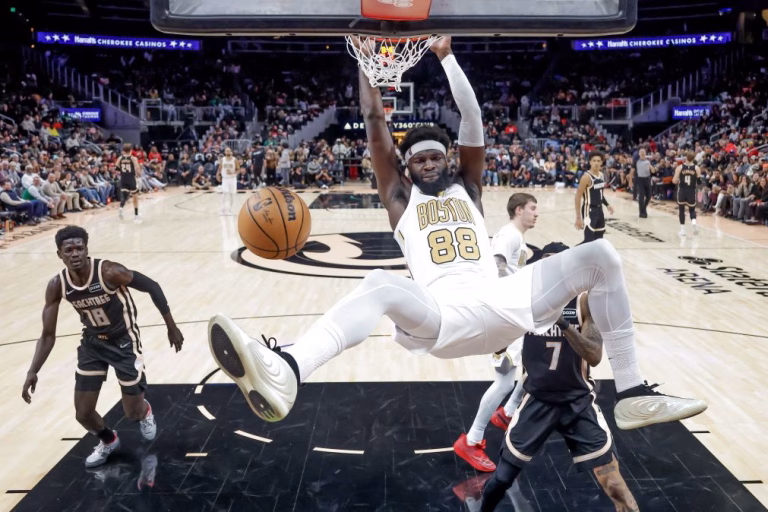 Neemias Queta renova com Celtics por quatro anos e 56 milhões de dólares