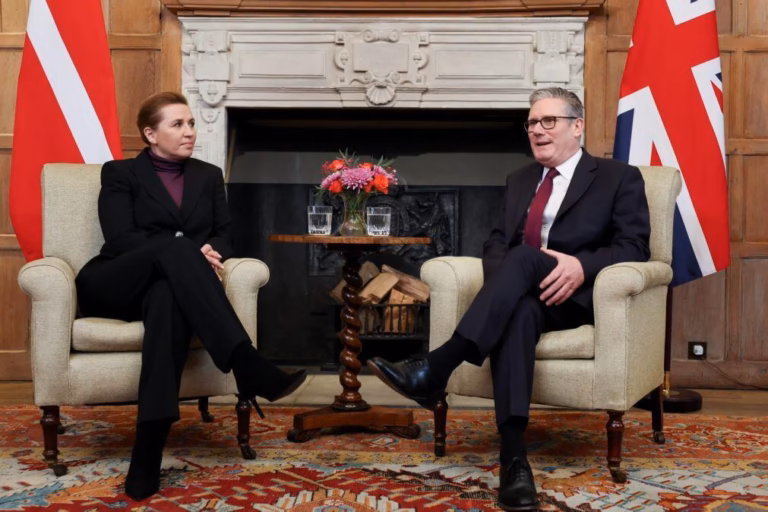 Starmer analisou com PM dinamarquesa e NATO reforço de segurança no Ártico