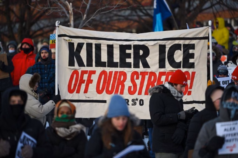 Democratas vão bloquear fundos para serviços de imigração dos EUA após morte em Minneapolis