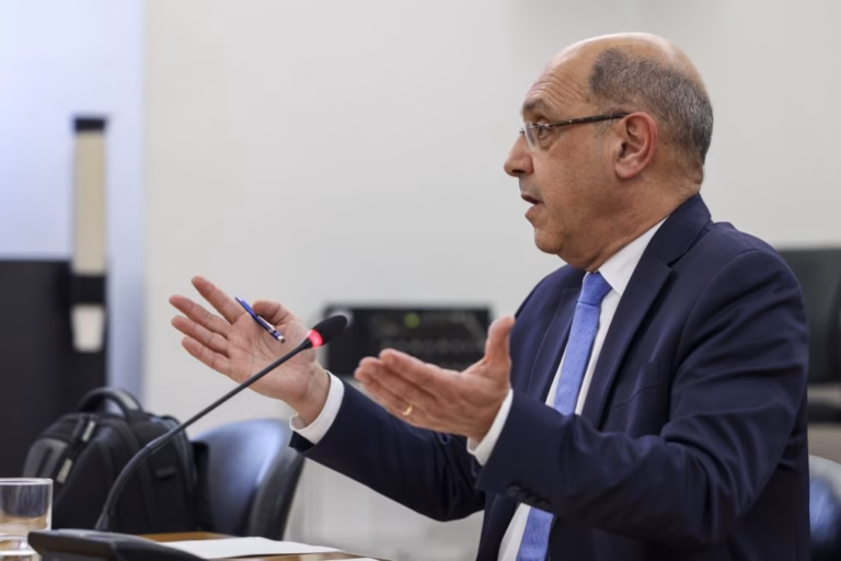 Ex-ministro diz ser impossível Força Aérea assegurar serviço de emergência médica