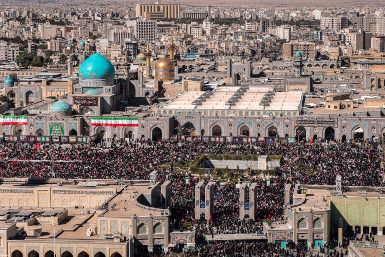 Cerca de 43 milhões de pessoas terão participado nas cerimónias fúnebres de Khamenei