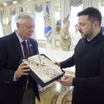 Logotipo Zelensky vê 