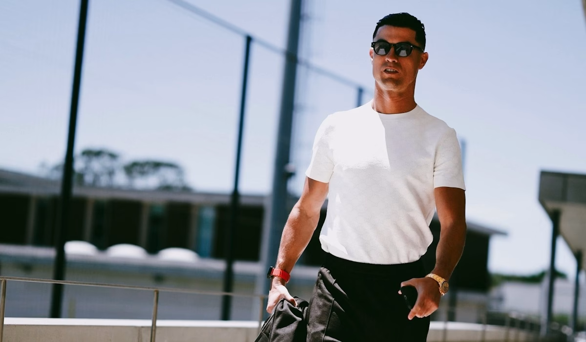 Cristiano Ronaldo chegou a Portugal com Georgina e os filhos para o estágio do Mundial 2026