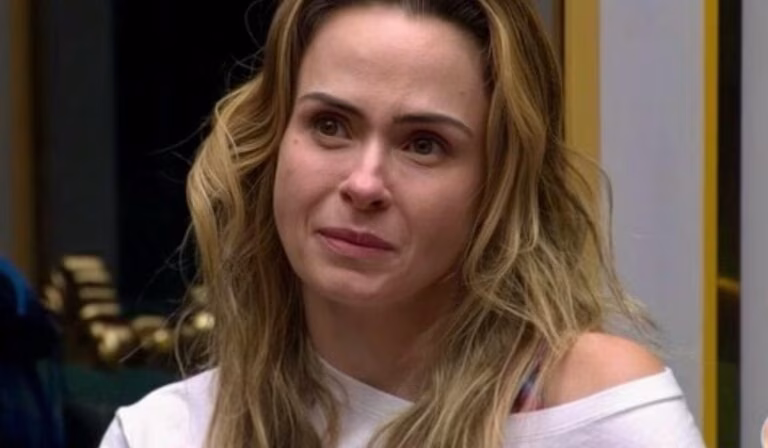 Big Brother: Imagens absolutamente devastadoras! Ana Paula Renault chora morte do pai dentro do programa