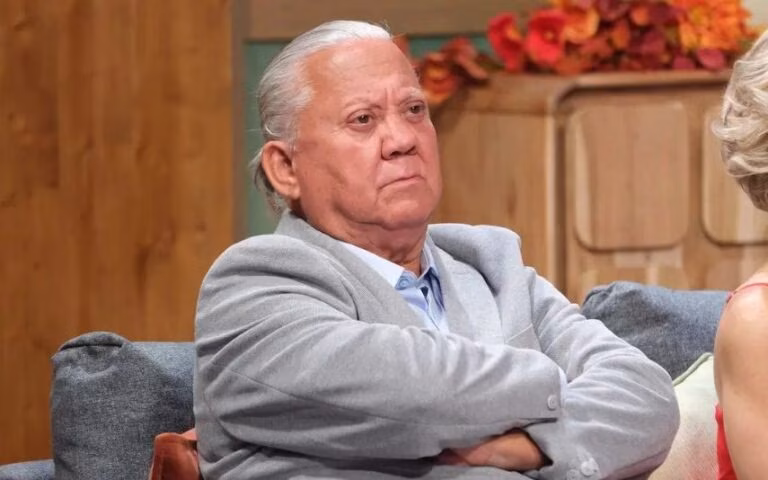 Casados – Carlos perde a paciência e deixa um aviso: “Quando falaram de mim…”