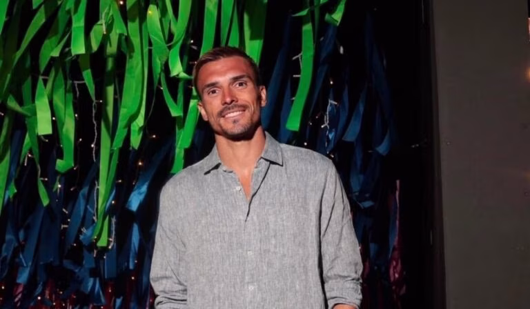 João Palhinha surge no Nos Alive acompanhado com estrela da SIC