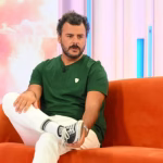 Logotipo João Ricardo declara-se a ex-concorrente: “Amo-a”