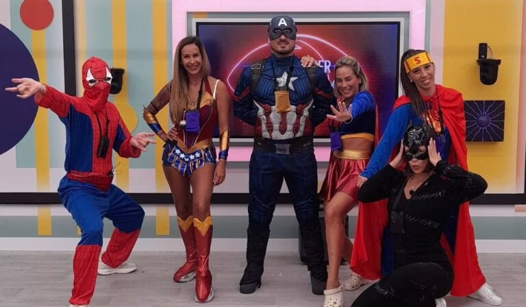Big Brother All Stars- Concorrente não esconde o interesse (e vontade) nesta colega:”Fazer amor com ela aqui”