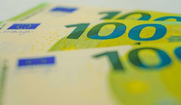 Euromilhões – Confira os números e as estrelas que lhe dão 89 milhões de euros